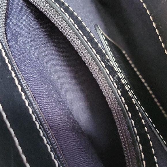 Authentic COACH mini lunch tote. - Picture 8 of 11